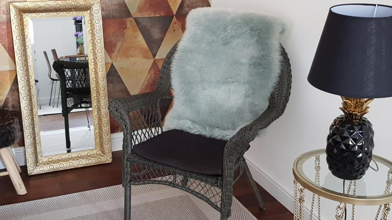 Boutique Apartman I Еґер Екстер'єр фото